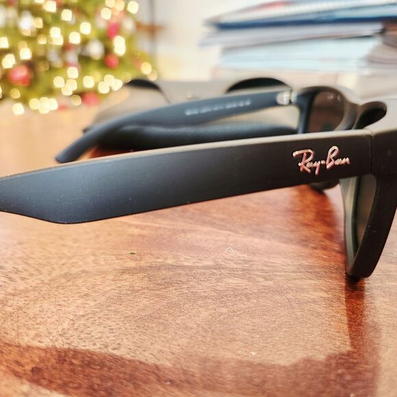 Ray-Ban RB4165 Justin Polarized 601/71 Matte Black Green Lens Sunglasses 54m NEW - Picture 4 of 8